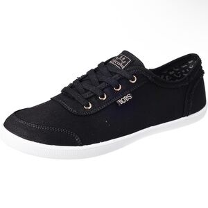 Sketchers Bobs black slip on shoes (Women’s 7.5)